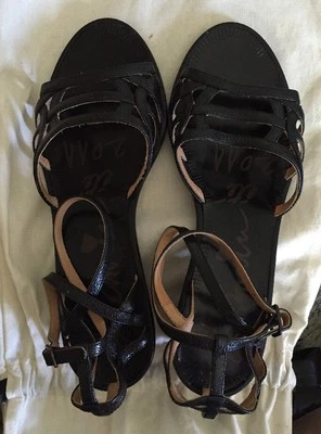 Lanvin Paris Black Ankle Strap Low Heel Sandals In Size 37-1/2 - Image 1 of 4