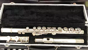 F.E Olds Special Silver Closed Hole Flute with Case - Picture 1 of 8