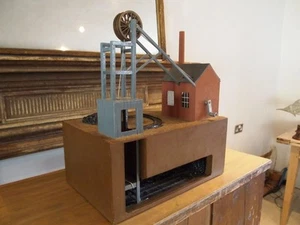 Museum model of a 19th century shaft coal mine Doncaster - Picture 1 of 15