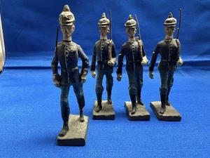 Vintage Elastolin Komposition preußische Soldaten x 4-1/4" groß 4 Figuren - deutsch - Bild 1 von 11