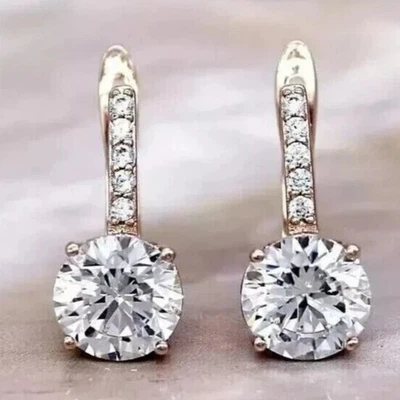 Pendientes colgantes/gotas de diamantes cultivados en laboratorio de corte redondo de 2,20 quilates de oro amarillo de 14 k Foto 1 de 4
