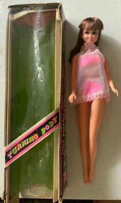 Muñeca de moda Maddie Mod vintage 1968 clon pelo moreno pestañas enraizadas en caja Foto 1 de 4