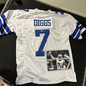 Dallas Cowboys Trevon Diggs Signed Jersey & 8x10 Photo, PSA & Tristar COA - Picture 1 of 8