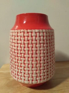 Shabby Chic Retro Farmhouse Red & White Basket Weave Decorative Vase EUC - Picture 1 of 1
