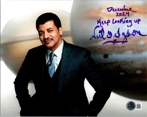 NEIL DEGRASSE TYSON SIGNED 8X10 PHOTO BECKETT BAS COA ASTROPHYSICST SCIENCE 9 - Picture 1 of 1