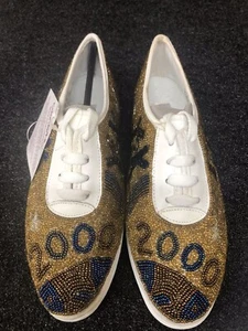 Scarpe da tennis donna nuove con etichette Beaded anno 2000 taglia 8 capodanno Colorwerks uniche - Foto 1 di 12