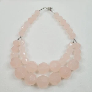 Grobe hellrosa Acryl Perlen Modeschmuck Statement Halskette Knebelverschluss - Bild 1 von 6