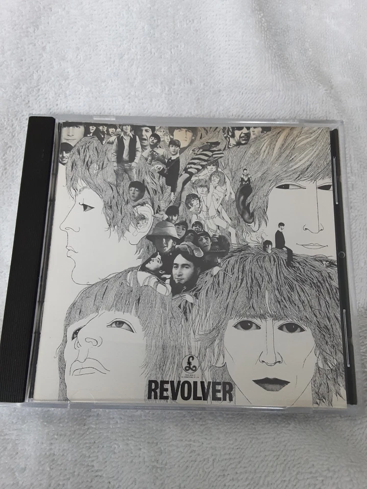THE BEATLES  RESOLVER, CD 💿  Lo mejor del rock  Foto 1 de 4