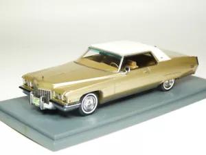 Neo 44410 1/43 1972 Cadillac Coupe De Ville DAMAGED Resin Model Car - Picture 1 of 3