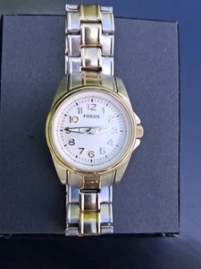 fossil watch women Small Scrach On Face See Picture - Picture 1 of 5