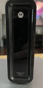 Motorola Surfboard SB6121 DOCSIS 3.0 Cable Modem (no cord) - Picture 1 of 3