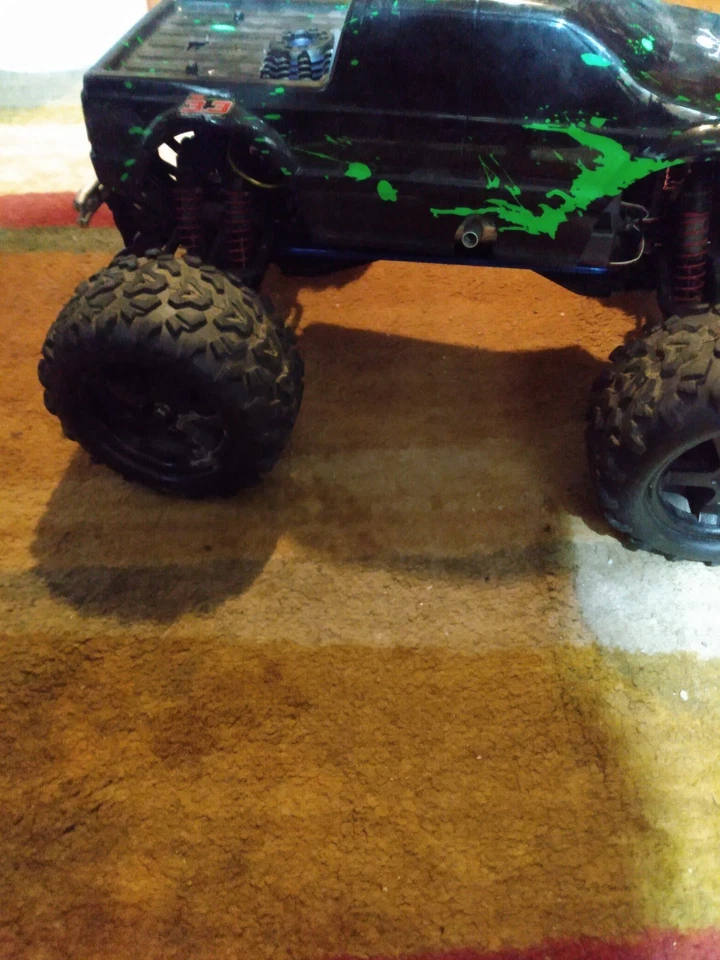 ⭐️TRAXXAS T-MAXX 1/10 полный привод Nitro 3.3 радиоуправляемый монстр-трак ⭐️ очень низкое время работы  - Изображение 1 из 4