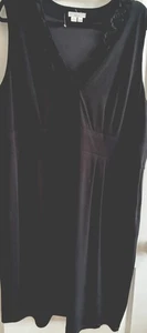 London Times Woman Black V-Neck Formal Dress Plus Size 24W Sleeveless ~ New - Picture 1 of 8