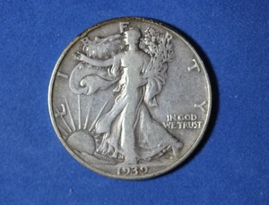Mezzo dollaro 1939-D Walking Liberty #P32385 - Foto 1 di 2