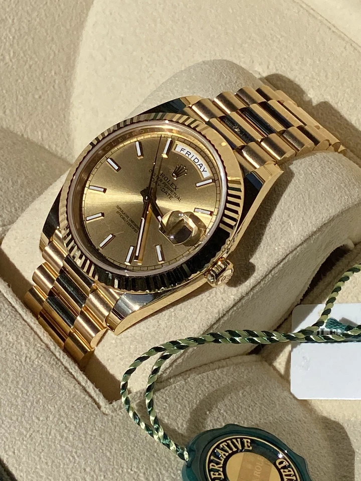 Nuevo En Caja Rolex President Day-Date 40 mm, Oyster, Oro Amarillo 18 CT Foto 1 de 4