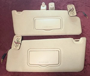 2010-2014 FORD F150 SUN VISOR SET DRIVER/PASSENGER OEM TAN ILLUMINATED - Picture 1 of 12