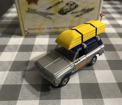Matchbox YYM38056 1/43 1969 Chevrolet K5 Blazer Mallard Acres - Image 1 of 4