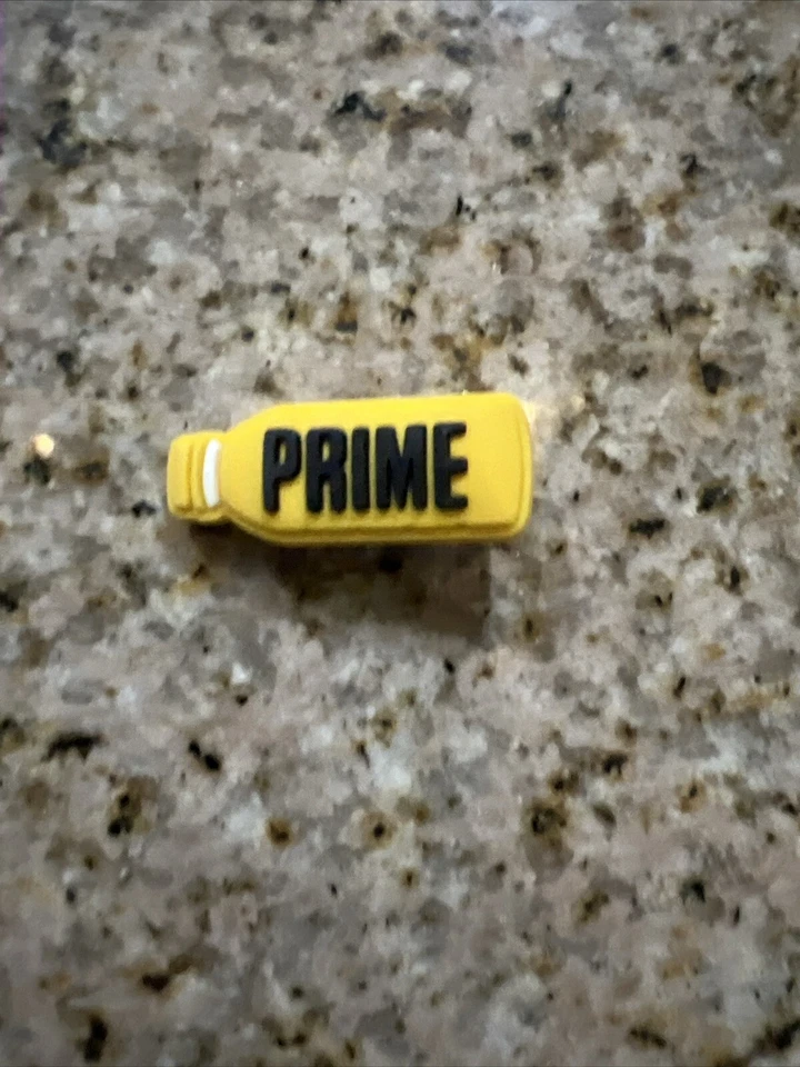 Zapatos de bebida amarillos Prime Charm Foto 1 de 3