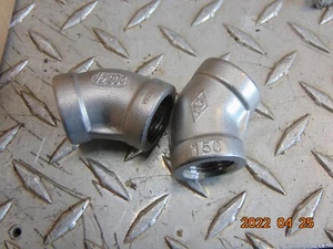 (1) 1/2" 150 Threaded (NPT) 45° Elbow 304 Stainless Steel Pipe Fitting **ONE** - Picture 1 of 1