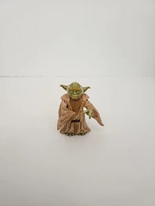 1999 Star Wars Yoda (Council Chamber) Hasbro 2.25 inAction Figure - Picture 1 of 9