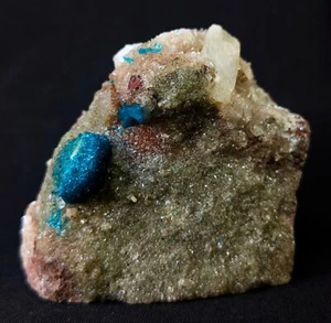 Cristallo di cavancite con lame di stilbite su esemplare minerale a matrice - Foto 1 di 4