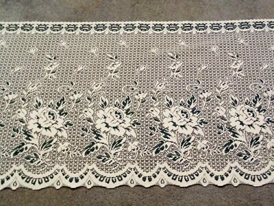 Window Tier Lace Green and White Rose design 60'W x 24'L - Image 1 of 4