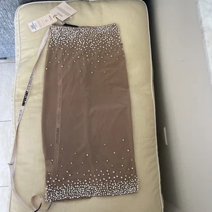 Neu mit Etikett House of CB Hadassah hautfarben transparent Perlen Strass Bleistift durchsichtig Rock XS - Bild 1 von 8