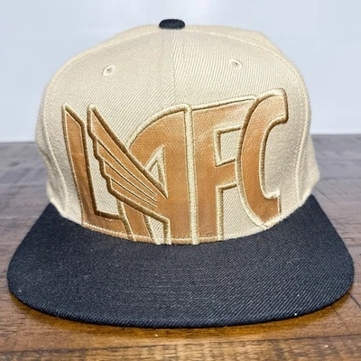 Mitchell & Ness LAFC Los Angeles Fútbol MLS SnapBack Gorra Gorra Tostada Negra USADA Foto 1 de 4