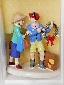 Department 56 Snow Village Back for the Holidays Accessoire Figur 3. 2/5" H - Bild 1 von 7