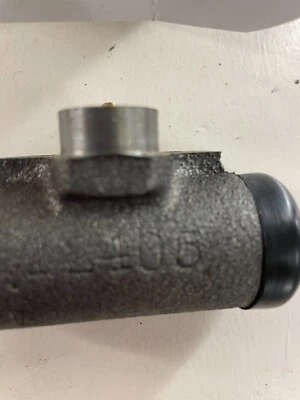 STUDEBAKER REAR BRAKE WHEEL CYLINDER 1954-66 6 CYL. CARS # 535584 - Image 1 of 2