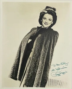 PEGGY DIGGINS Autographed Signed Vintage 8"x 10" PHOTO LADY GANGSTER NAVY BLUES - Picture 1 of 9