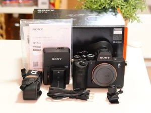 Corpo fotocamera mirrorless Sony ILCE-7RM4 4K 61MP ottime condizioni solo giapponese - Foto 1 di 10