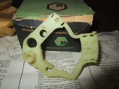 Placa de señal direccional NORS 1967-68 69 70-1972 Buick Cadillac Olds Chevrolet Foto 1 de 4