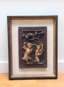Antiguo panel chino enmarcado tallado a mano de madera rojo y dorado en relieve tallado - Imagen 1 de 12