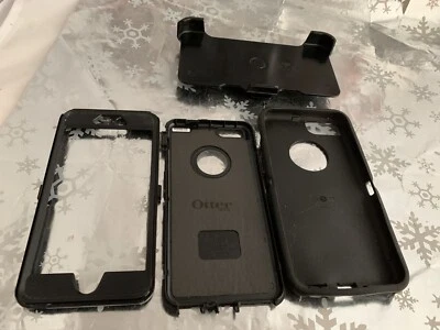 ❤️OtterBox DEFENDER SERIES Case & Holster for iPhone 6 / iPhone 6S FOR PARTS - Image 1 of 2
