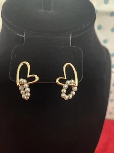 Aretes De Mujer De Corazon Classicos Con Colgantes De Perlas Neu - Bild 1 von 7