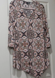 J And JL Fashion. Bold Design Pinks & Black, V-Neck, 3/4 Long Sleeve. Size XL - Picture 1 of 2