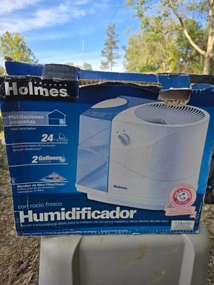 Holmes Cool Mist Humidifier HM1230 For Small Rooms 24-hour Run Time - Image 1 of 4