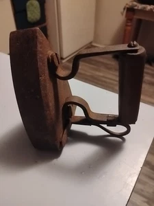 6 lb. Antique Cast Sad/Flat Iron for Clothing/Clothes Unknown Maker Markings - Picture 1 of 5