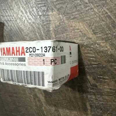 Оригинальный инжектор Yamaha 2C0-13761-00 - Изображение 1 из 2