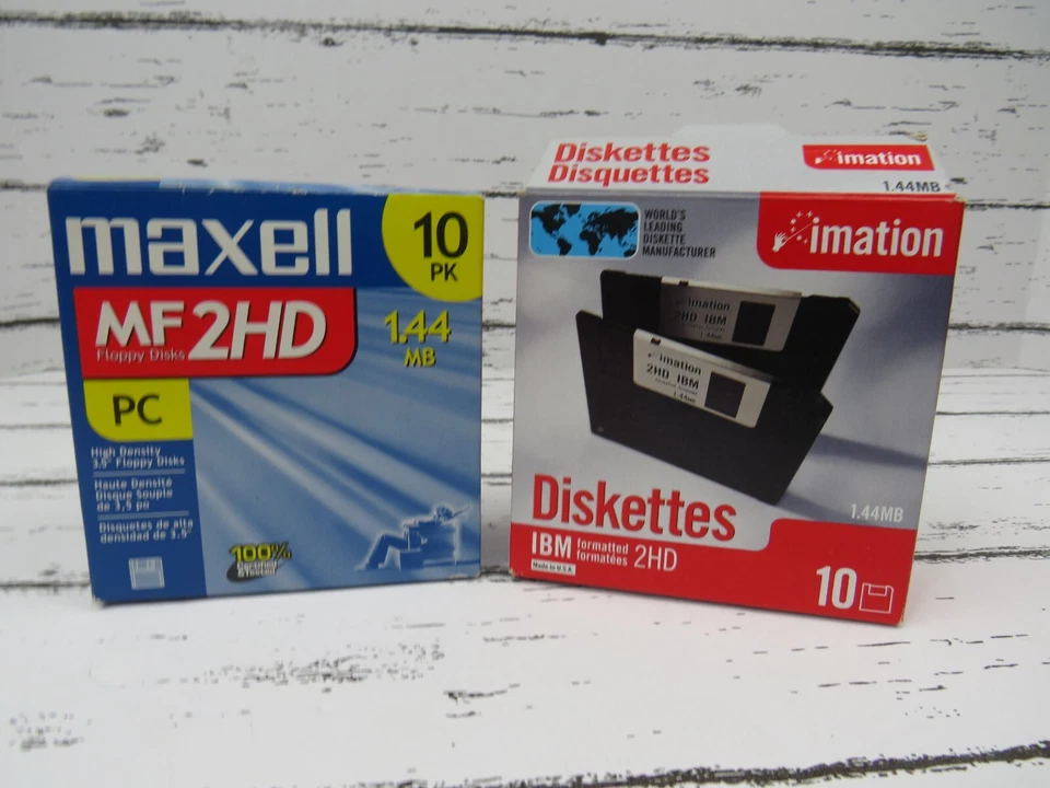 2 Maxell MF2HD 3.5” Floppy Disks High Density 1.44MB 10 Pack