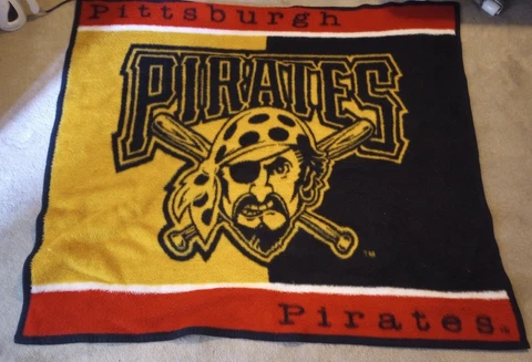 Pittsburgh Pirates Blanket - great condition Cover