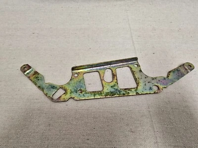 Suzuki SV650 SV 650 99-02 Carburetor Left Side Body Bracket Mount 13482-20F00 - Image 1 of 4