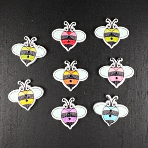 wood buttons Bee 8 pieces random - Picture 1 of 1