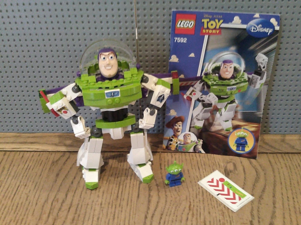 Lego Toy Story 7592 Construct-a-Buzz (100% Complete) San - Image 1 of 1