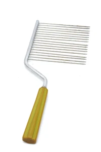 Vintage Bakelite Angel Food Sponge Cake Slicer Avocado Yellow - Picture 1 of 3