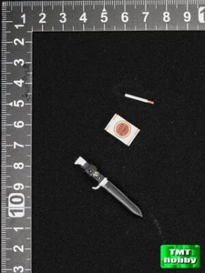 UJINDOU UD9038 WII US Armoured Infantryman im Maßstab 1:6 - Metallmesser & Zigaretten - Bild 1 von 2