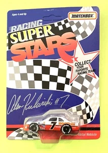 1992 Matchbox Alan Kulwicki 1/64 Hooters Ford Thunderbird Vintage HOF - Picture 1 of 3