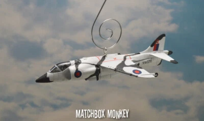 British RAF Harrier Jump Jet Top Gun Avión Avión Navidad Adorno Foto 1 de 4