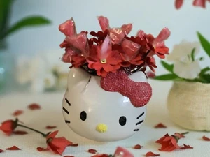 Hello Kitty Flower Vase - Picture 1 of 1
